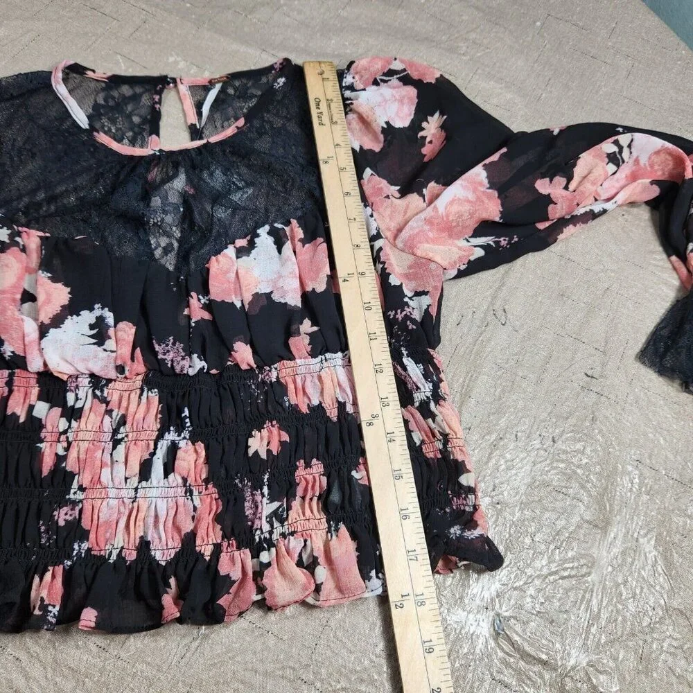 Free People Women's Size M Daphne Blouse Long Sleeve Lace Floral Black New 37